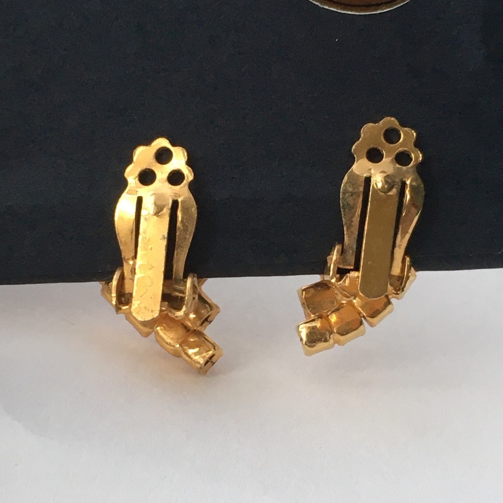 Vintage Red White & Blue American Clip Earrings - Picture 5 of 8